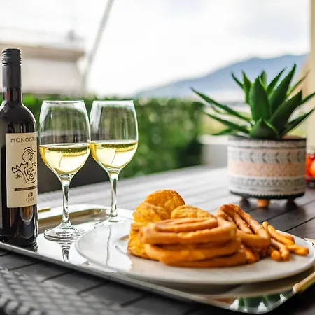 Jason Escape - Cozy Urban Gem *